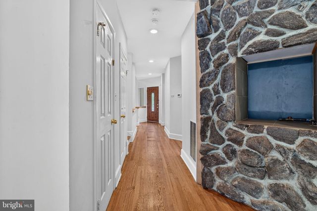 2963 ALBEMARLE ST NW, Washington, DC 20008