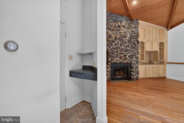 2963 ALBEMARLE ST NW, Washington, DC 20008