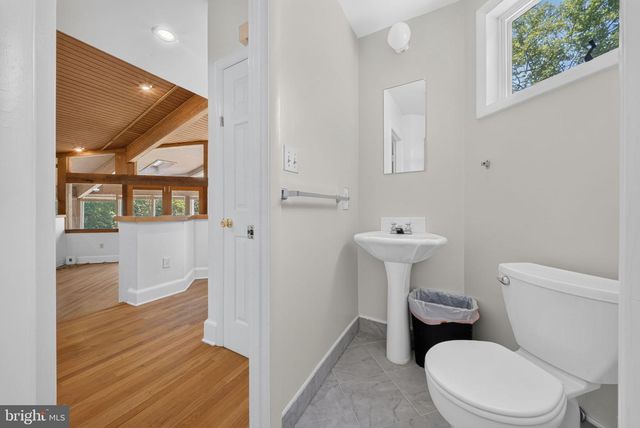 2963 ALBEMARLE ST NW, Washington, DC 20008