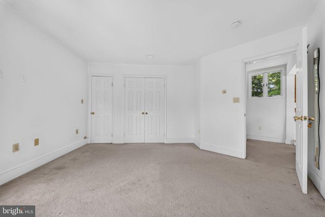 2963 ALBEMARLE ST NW, Washington, DC 20008