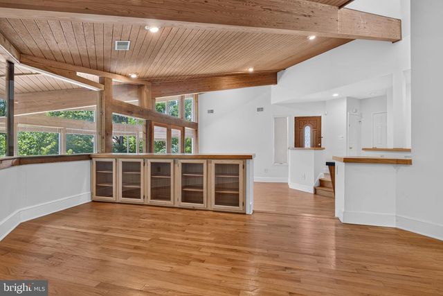 2963 ALBEMARLE ST NW, Washington, DC 20008