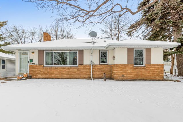 1800 37th Avenue NE, Minneapolis, MN 55421