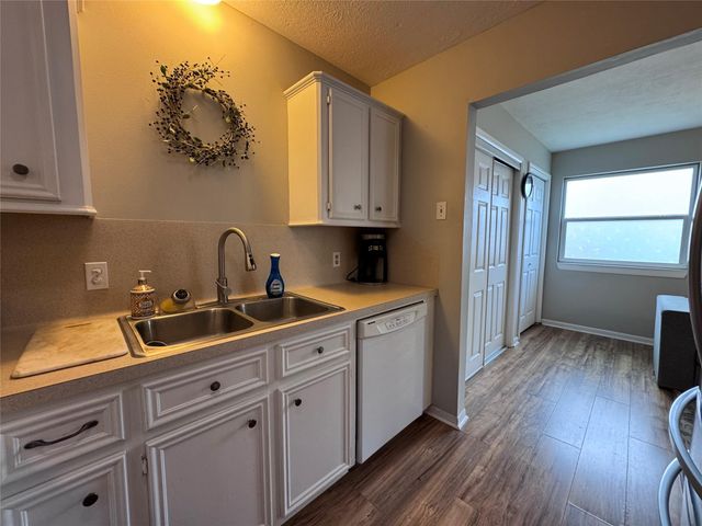 70 Westwood Drive W, Trinity, TX 75862