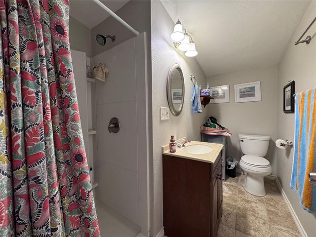 70 Westwood Drive W, Trinity, TX 75862