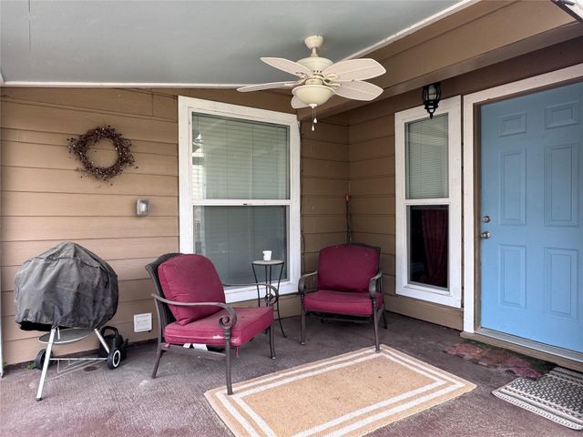 70 Westwood Drive W, Trinity, TX 75862