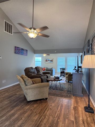 70 Westwood Drive W, Trinity, TX 75862