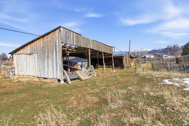 217 E 400 S, Spring City, UT 84662
