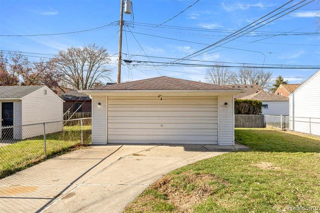 2011 Burger Street, Dearborn, MI 48128