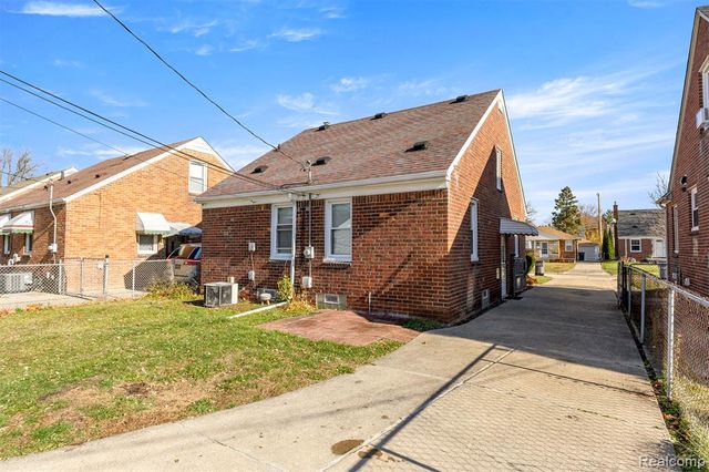 2011 Burger Street, Dearborn, MI 48128