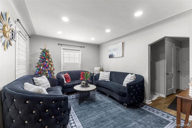 2011 Burger Street, Dearborn, MI 48128