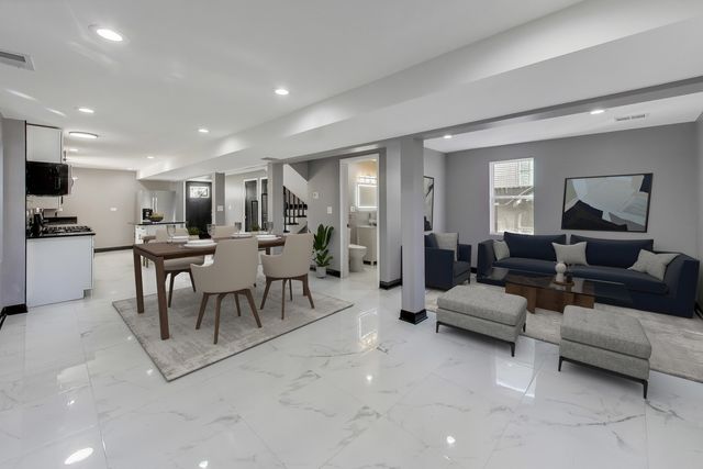 543 E 92nd Street, Chicago, IL 60619