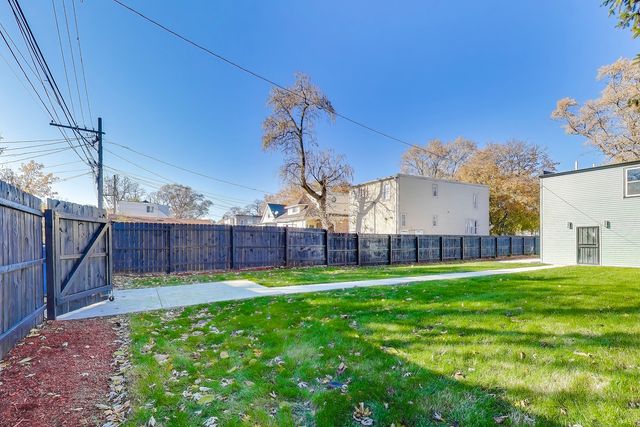 543 E 92nd Street, Chicago, IL 60619