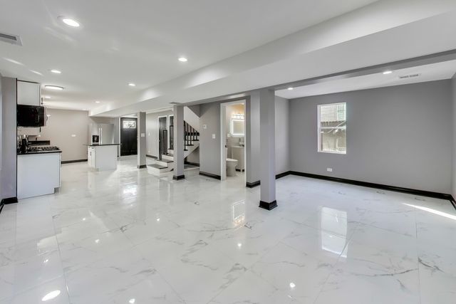 543 E 92nd Street, Chicago, IL 60619