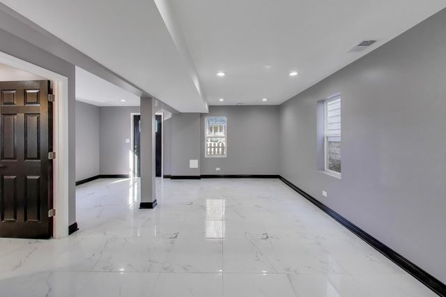 543 E 92nd Street, Chicago, IL 60619