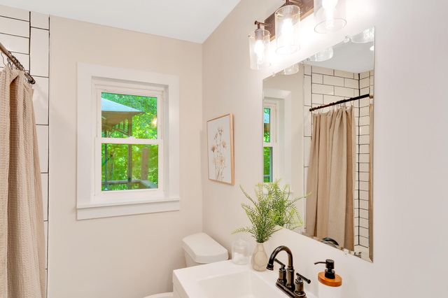 38 W 51st Street, Chattanooga, TN 37410