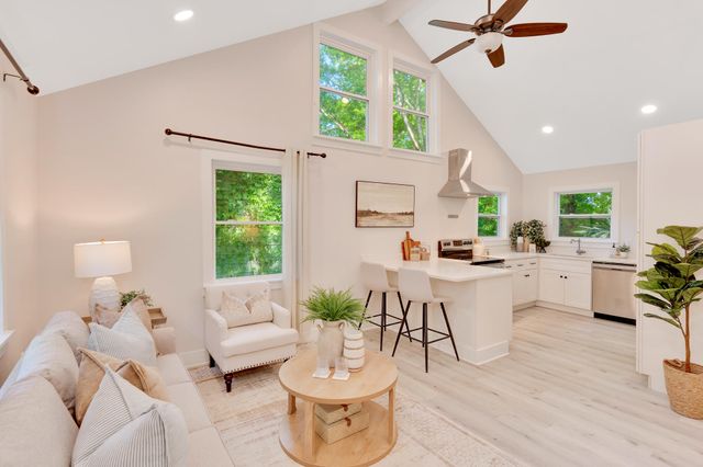 38 W 51st Street, Chattanooga, TN 37410