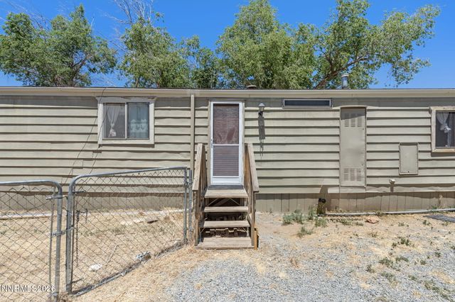 5385 Madeiros Drive, Sun Valley, NV 89433
