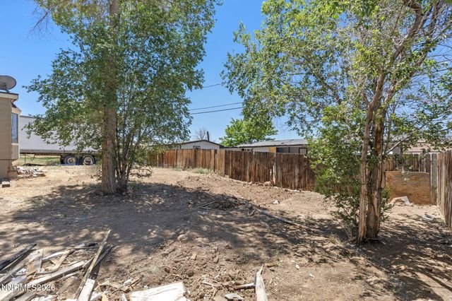5385 Madeiros Drive, Sun Valley, NV 89433