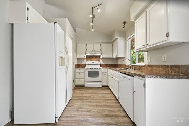 691 N Tidwell Way, Meridian, ID 83642