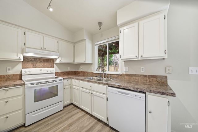 691 N Tidwell Way, Meridian, ID 83642