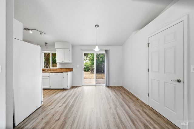 691 N Tidwell Way, Meridian, ID 83642