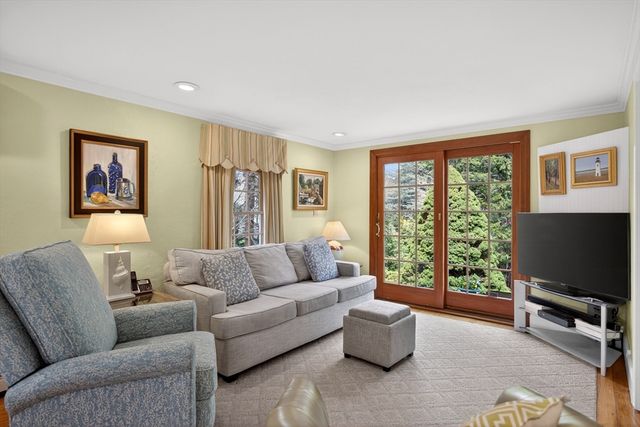 9 Gray Birch Road, Sandwich, MA 02537