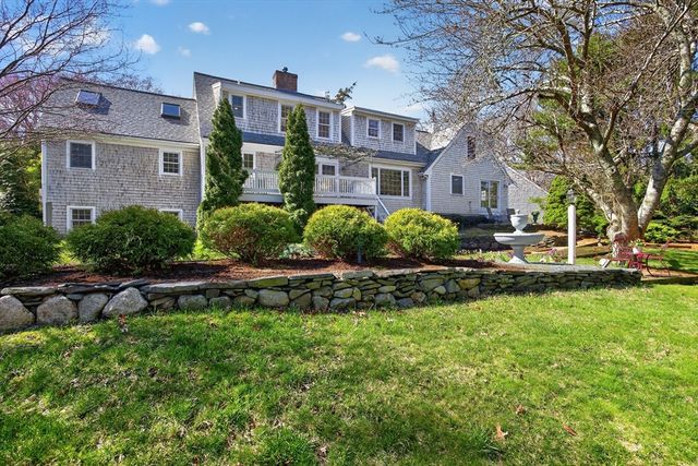 9 Gray Birch Road, Sandwich, MA 02537