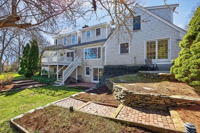 9 Gray Birch Road, Sandwich, MA 02537