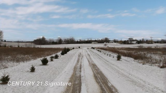 4625 E Hibbard Road, Corunna, MI 48817