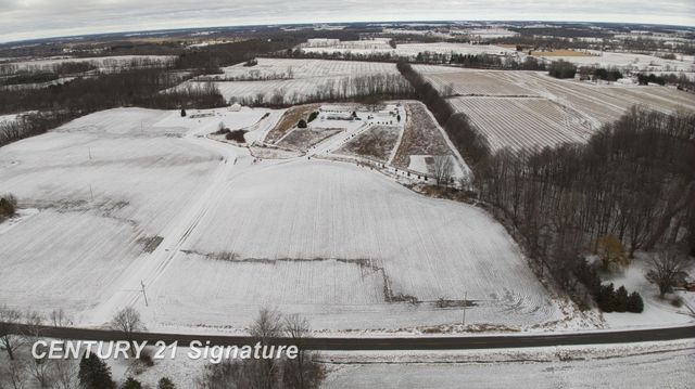 4625 E Hibbard Road, Corunna, MI 48817