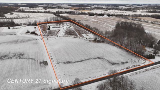 4625 E Hibbard Road, Corunna, MI 48817