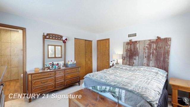 4625 E Hibbard Road, Corunna, MI 48817