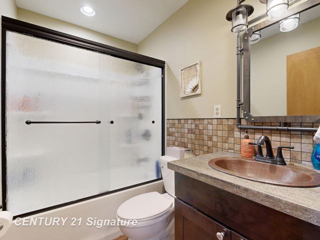 4625 E Hibbard Road, Corunna, MI 48817