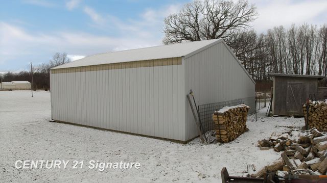 4625 E Hibbard Road, Corunna, MI 48817