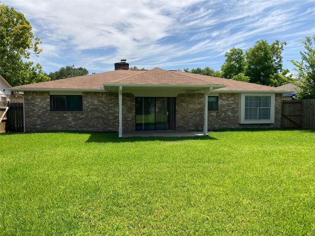 16727 Bougainvilla Lane, Friendswood, TX 77546
