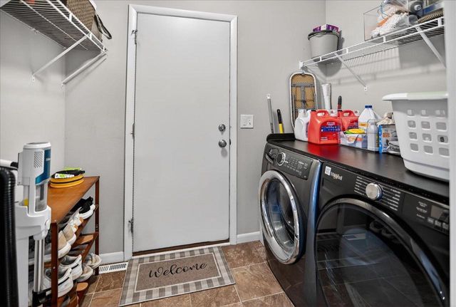 117 Milky Way, Madison, WI 53718