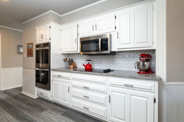 1813 Lakeside Drive, Arlington, TX 76013