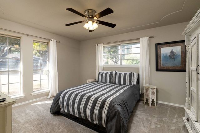 1813 Lakeside Drive, Arlington, TX 76013