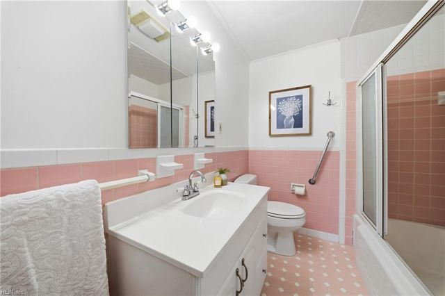 516 Woodview AVE, Norfolk, VA 23505