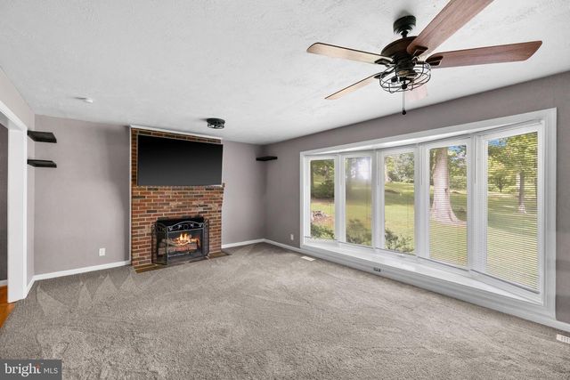 498 BROOKE RD, Fredericksburg, VA 22405