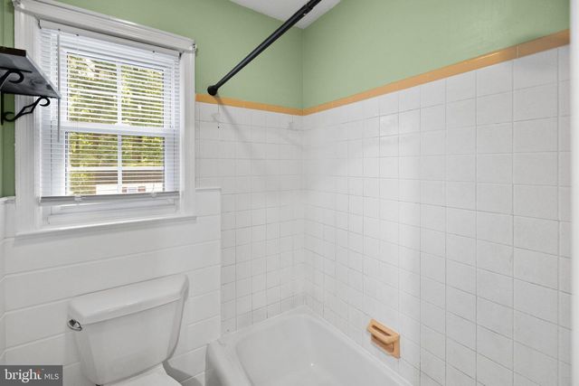 498 BROOKE RD, Fredericksburg, VA 22405