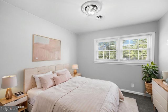 498 BROOKE RD, Fredericksburg, VA 22405
