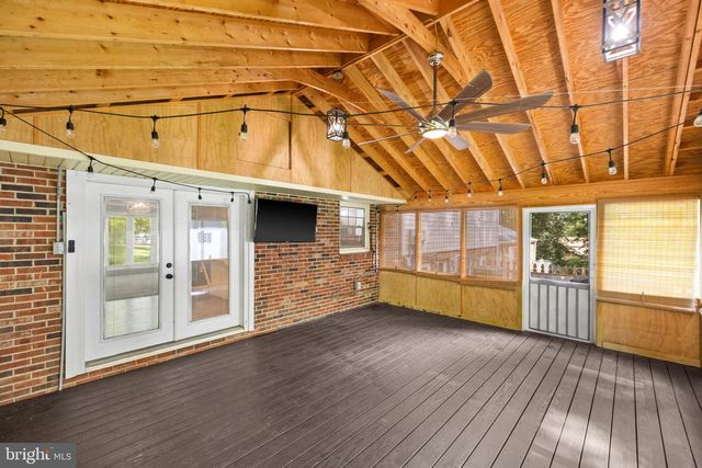 498 BROOKE RD, Fredericksburg, VA 22405
