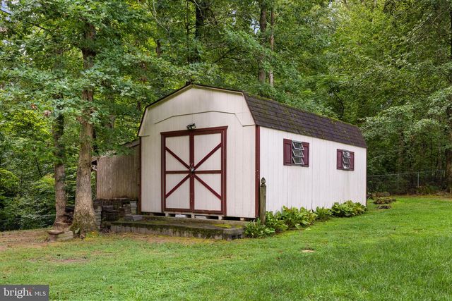 498 BROOKE RD, Fredericksburg, VA 22405
