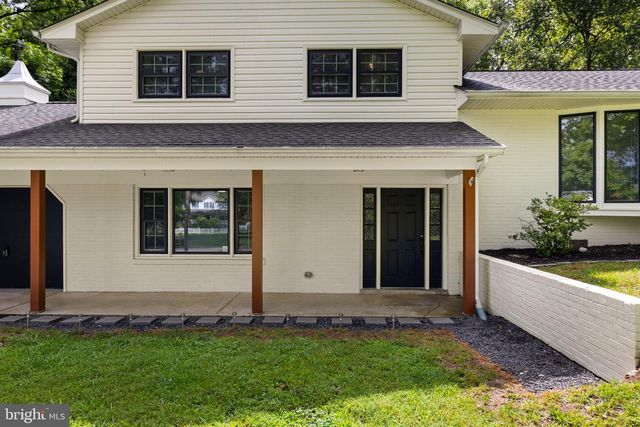 498 BROOKE RD, Fredericksburg, VA 22405