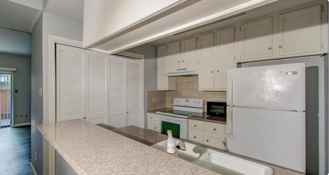 11711 Memorial Drive 611, Houston, TX 77024