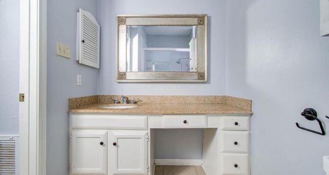 11711 Memorial Drive 611, Houston, TX 77024