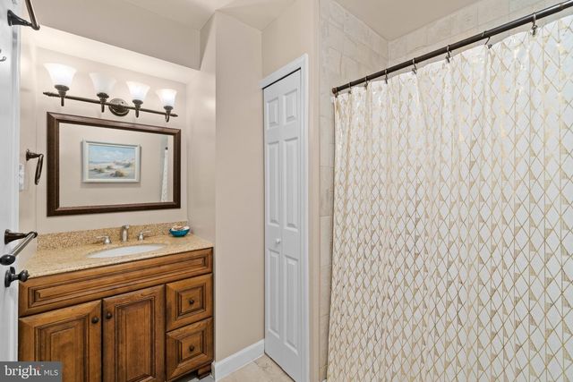 9762 CARDINAL RD, Fairfax, VA 22030