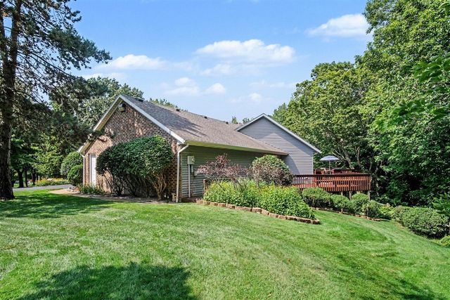 7930 Crestview Drive, Belmont, MI 49306