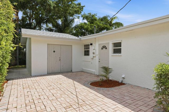 4793 Badger Avenue, West Palm Beach, FL 33417